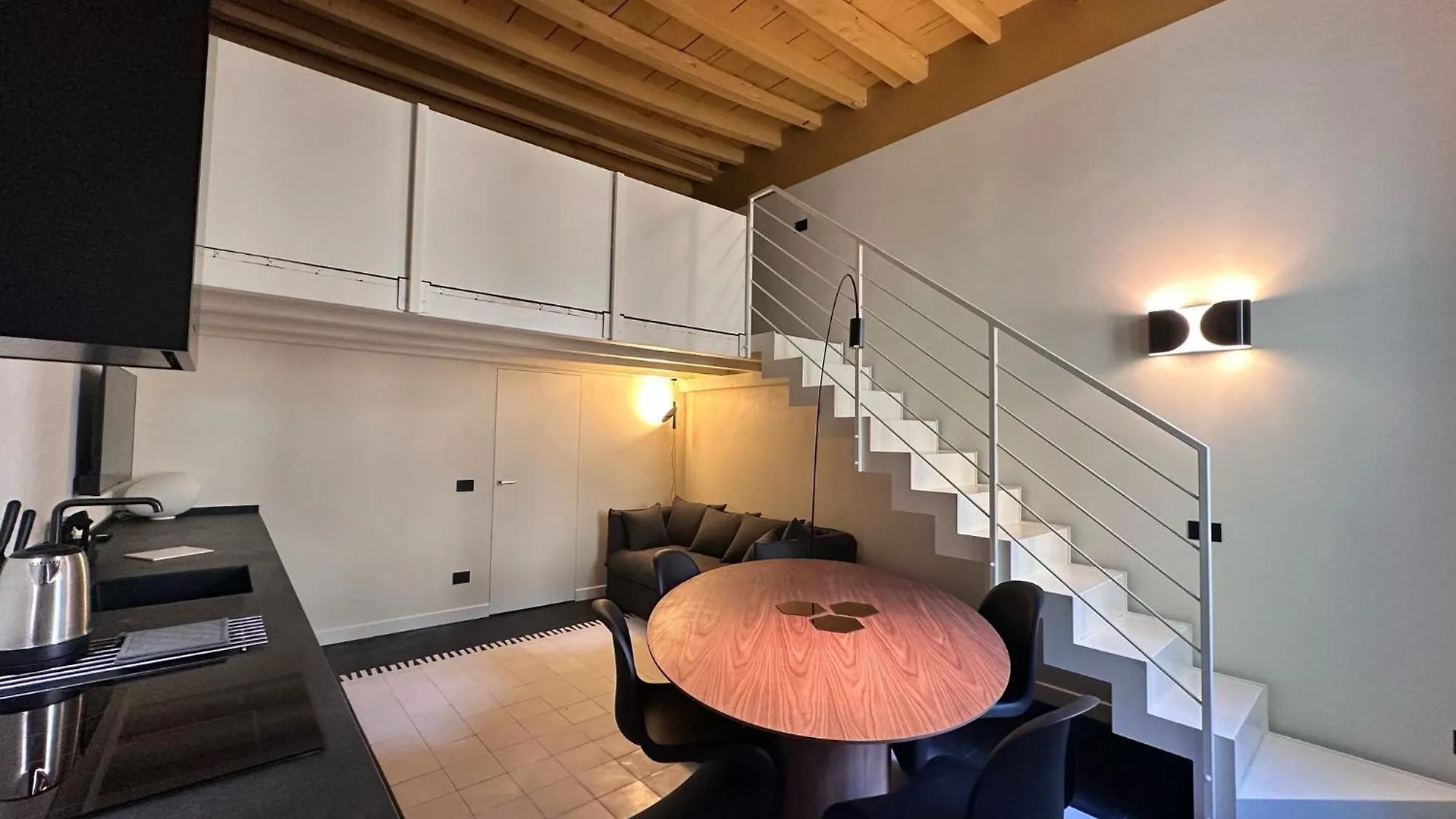 Apartment Maison Santa Sofia- Milano